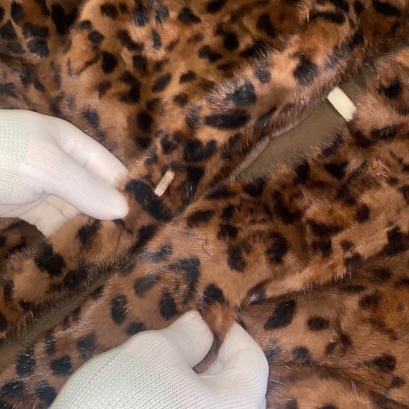 NEW‼️ OVAL MINK DE LEOPARD JACKET ANIMAL PRINT - Picture 12 of 15
